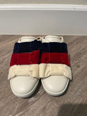 Gucci White Sneakers with Navy, Red, and Cream Velvet Bows
